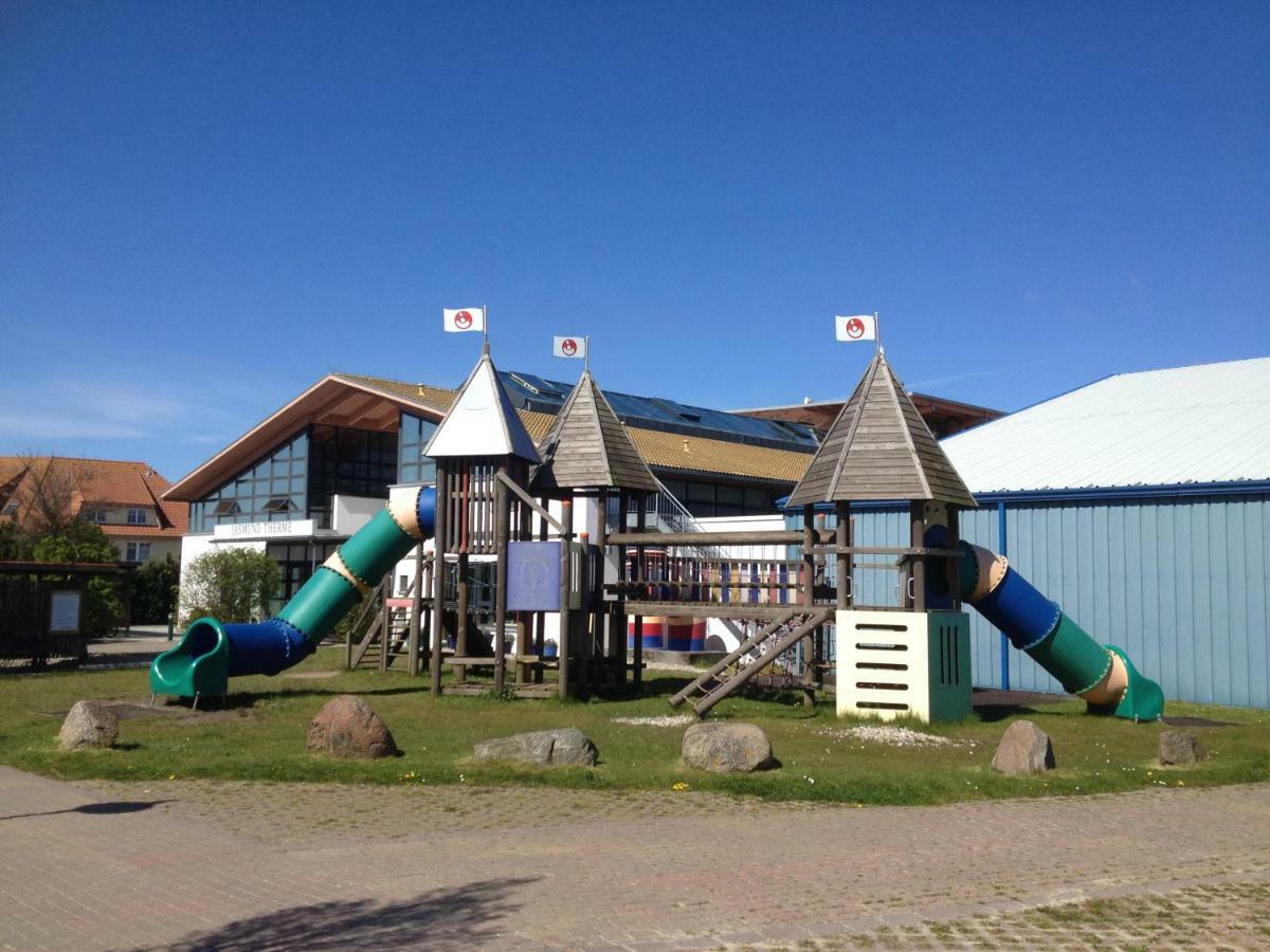 Ferienwohnung "Kranich" Im Ferien-Resort Ruegen Sagard Extérieur photo